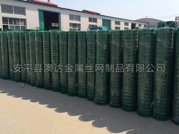 電焊網(wǎng)隔離柵 (4)