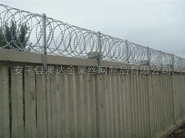 鐵路刺絲滾籠2012（8001） (6)