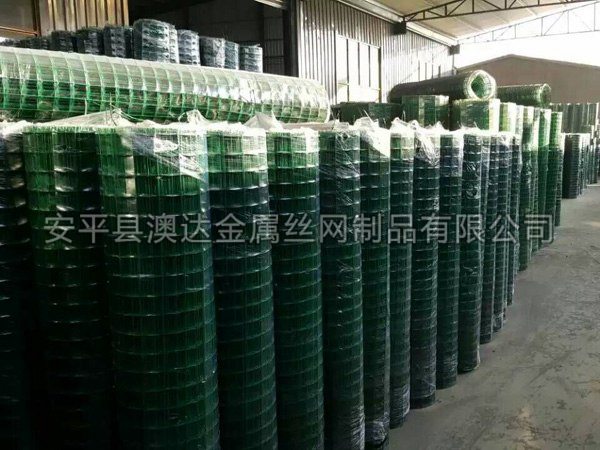 電焊網(wǎng)隔離柵 (3)