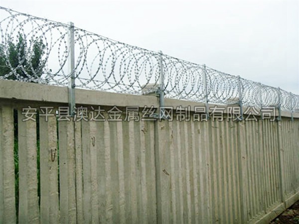 鐵路刺絲滾籠2012（8001） (2)