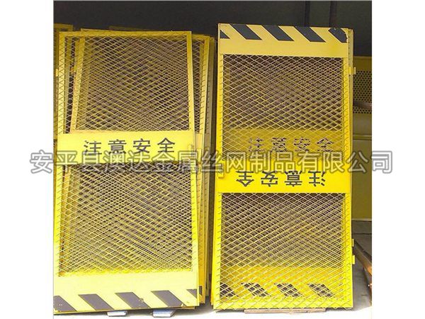 施工臨時電梯門 (3)